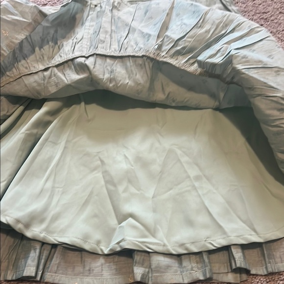 Elegant Mint Maxi Dress with Gold Accents - Picture 6 of 9